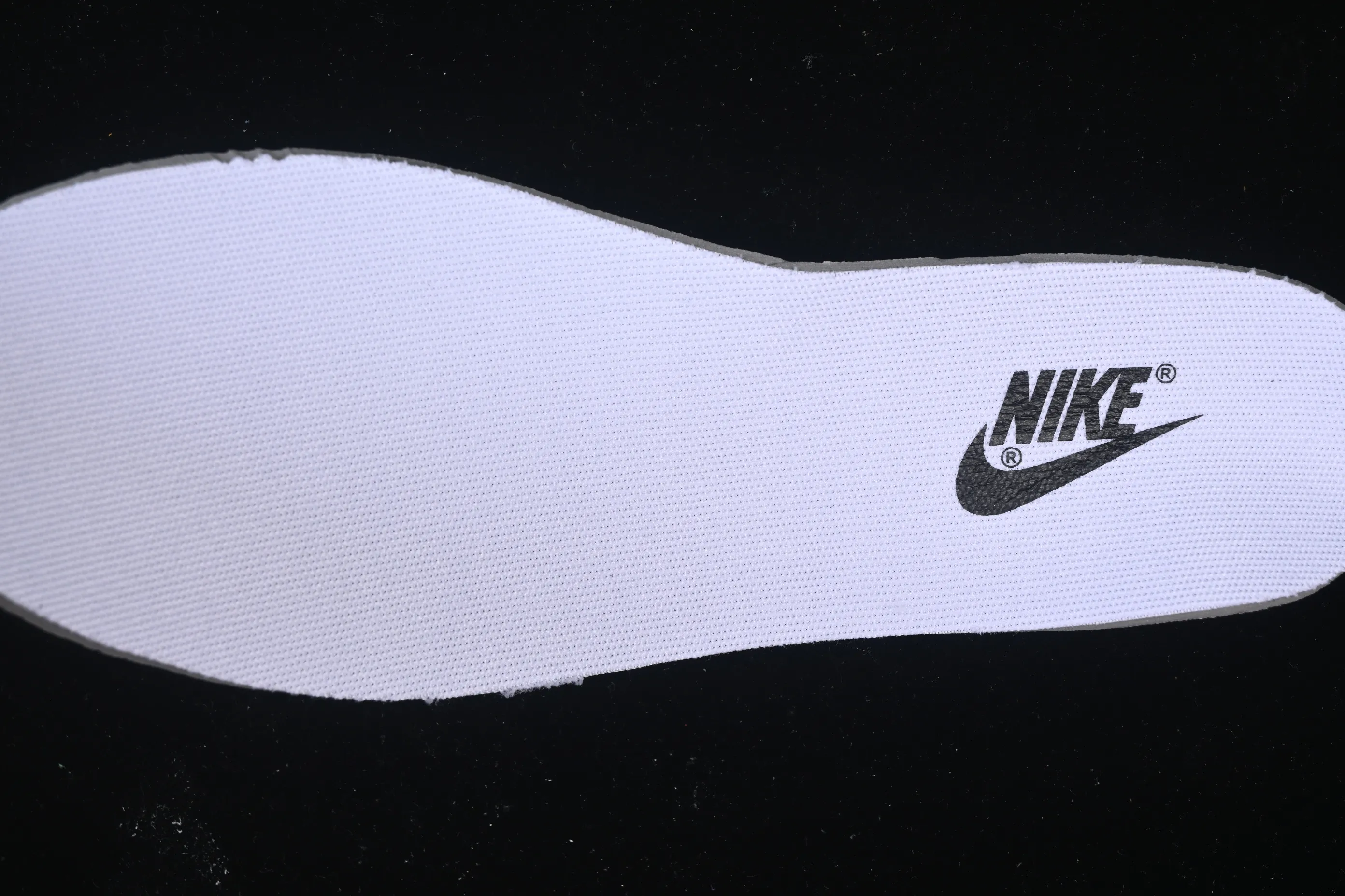All Categories Nk SB Dunk Series Nk SB Dunk Low High-end Customized Low-top Shoes Nike SB Dunk Low "Just Do it" Valentine's Day Strap Anniversary High-end Customized Low-top Casual Shoes BP0510-050